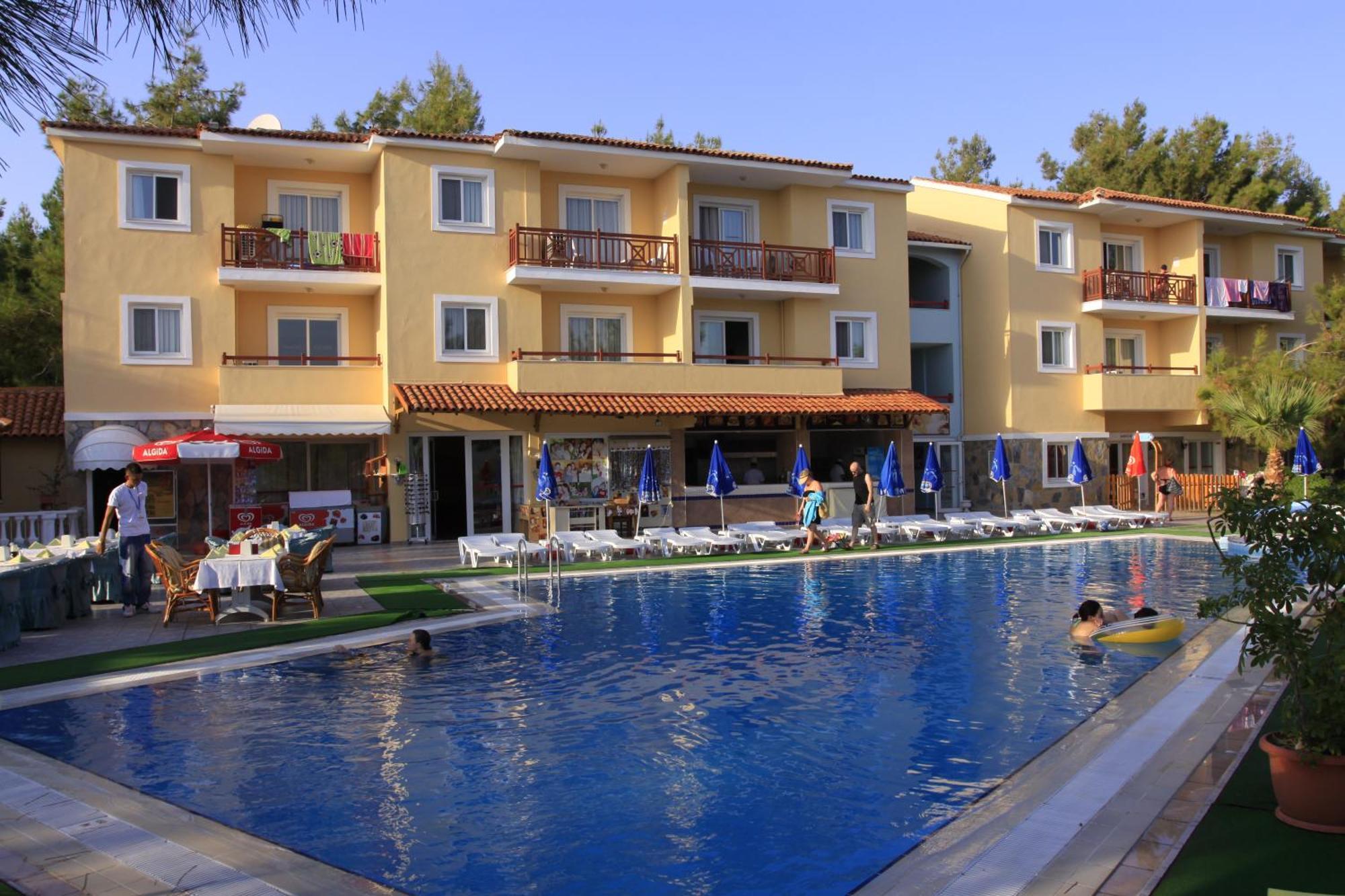 Pine Club Apart Hotel Kuşadası Exterior photo